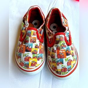 slip on sesame street multi colored size 9 youth